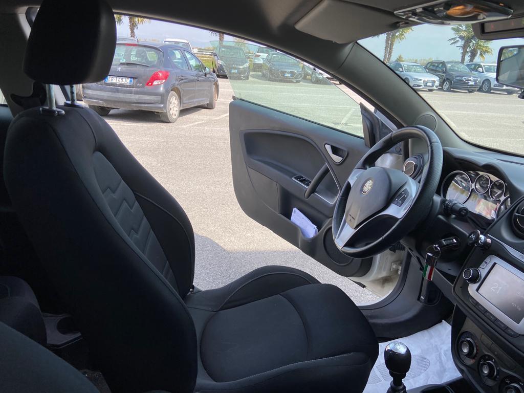 Alfa Romeo MiTo PROGRESSION 1.4 70 CV 8V