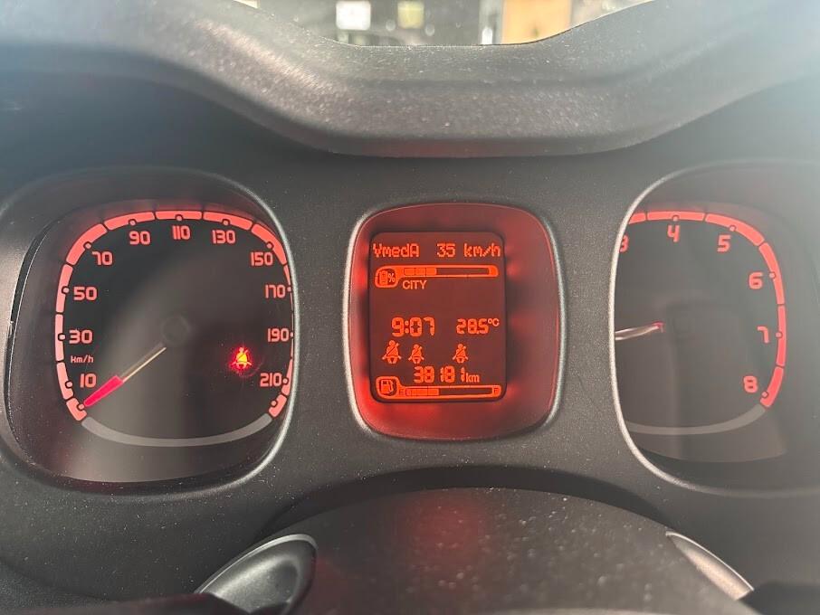 Fiat Panda 1.0 Hybrid 38.000km NEOPATENTATI + APPLE CARPLAY