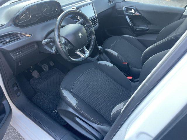 PEUGEOT 208 1.2 BENZ 82 CV 5 porte Allure OK NEOPATENTATI