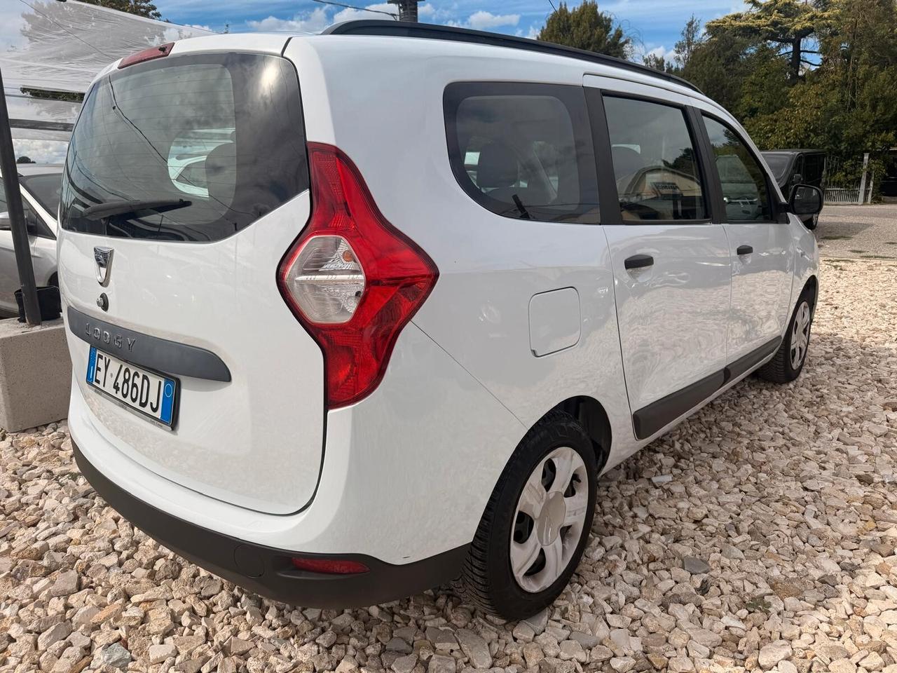 Dacia Lodgy 1.5 dCi 8V 90CV 7 posti Lauréate