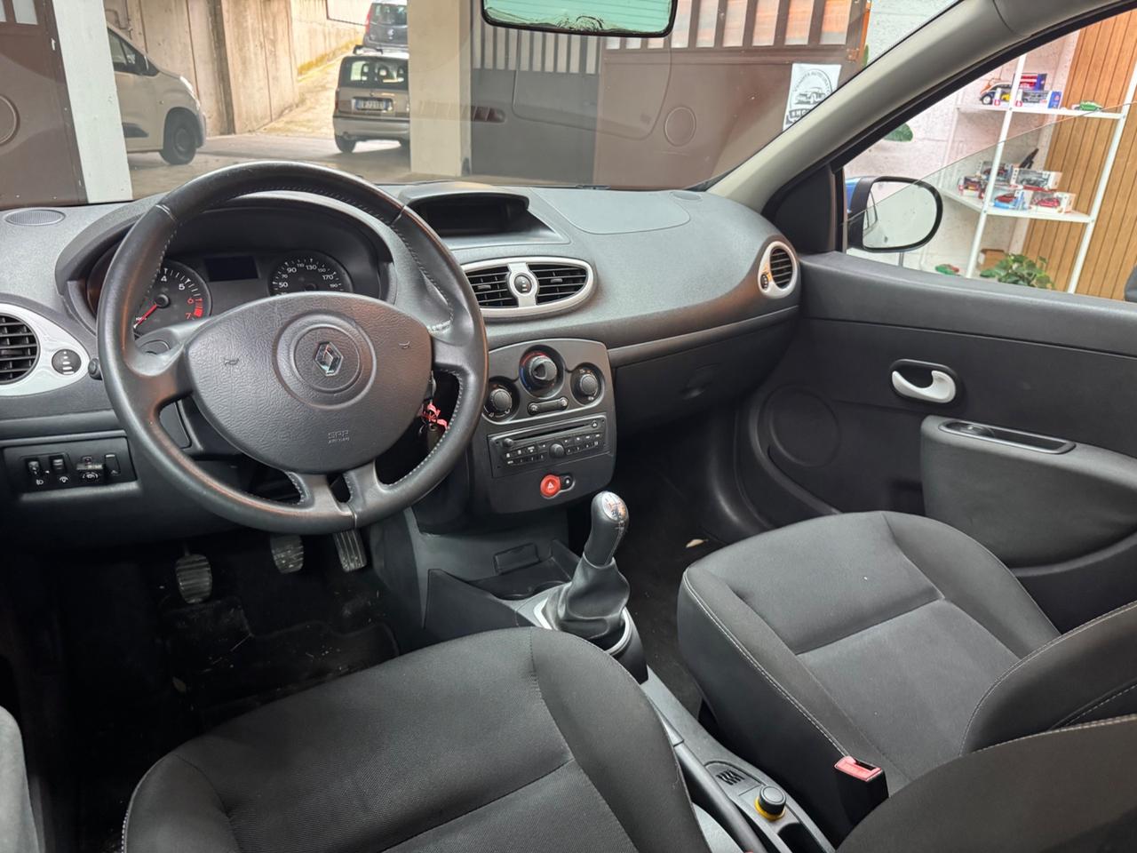 Renault Clio 1.2 GPL - POCHI KM - 2011