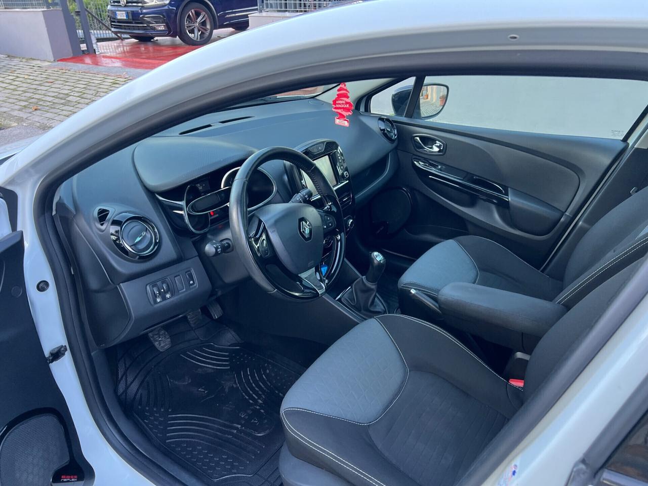 Renault Clio 1.5 diesel 90cv tetto panoramico 2014