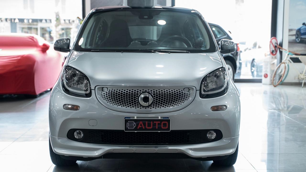 Smart ForFour 0.9 90 CV SUPERPASSION TWINAMIC 16" LED NAVI FULL OPTIONAL
