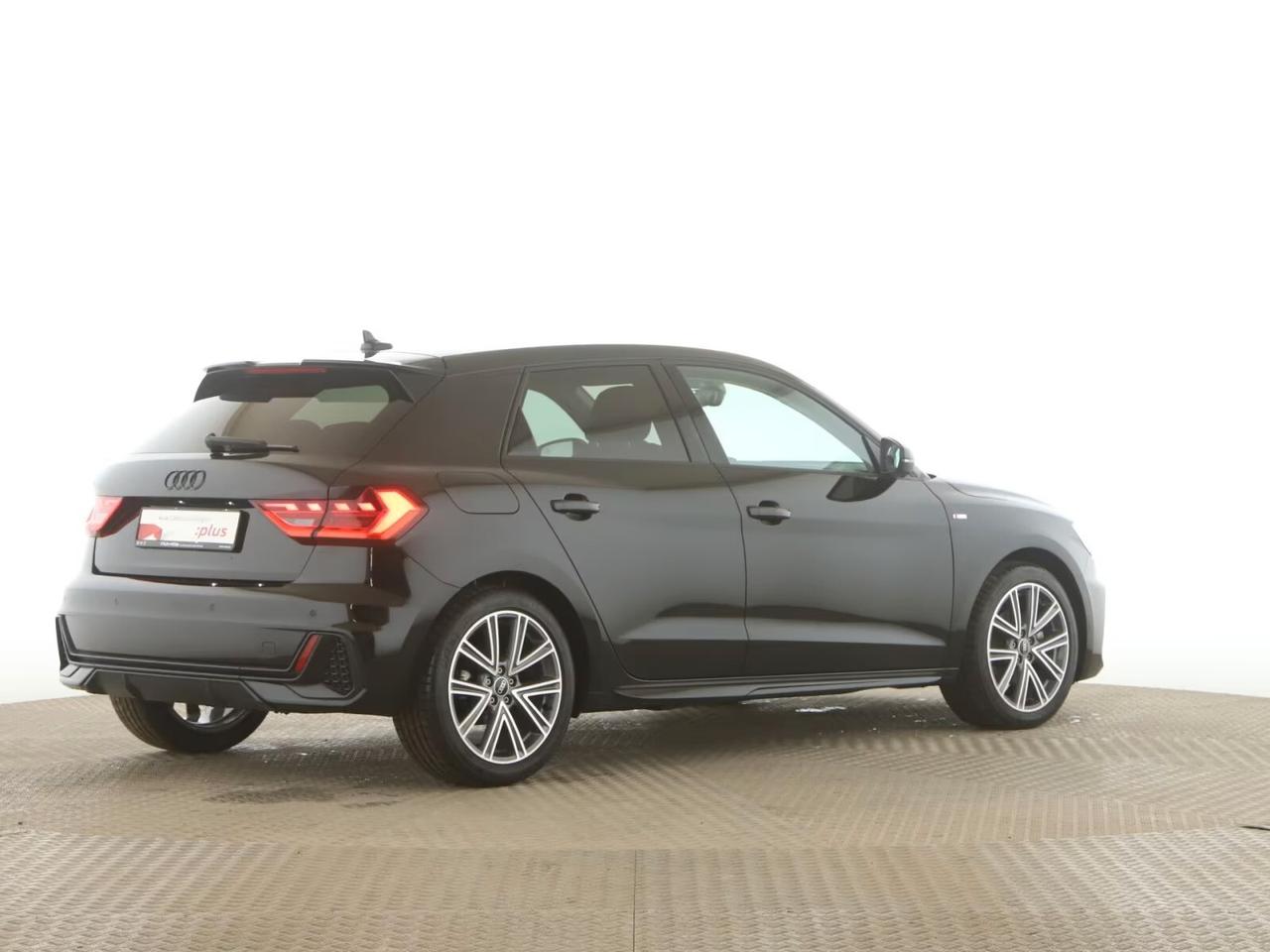 Audi A1 SPB 35 TFSI Sline S LINE MMI PLUS LED