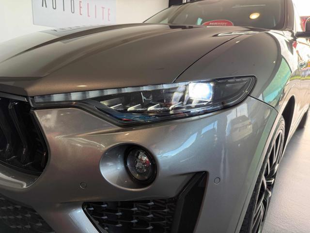 MASERATI Levante V6 Diesel 275 CV AWD Gransport Black Tetto,