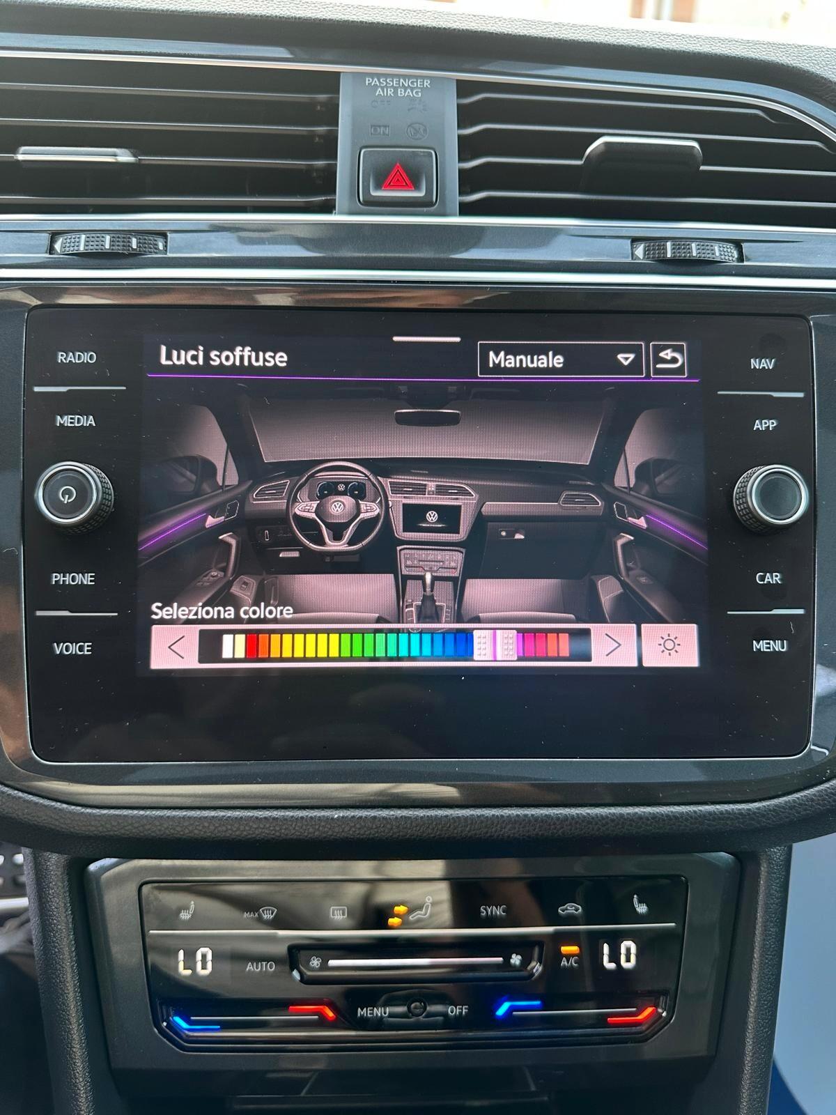 Volkswagen Tiguan 2.0 TDI 200 CV SCR DSG 4MOTION R-Line TETTO APRIBILE SEDILI IN PELLE TOTALE