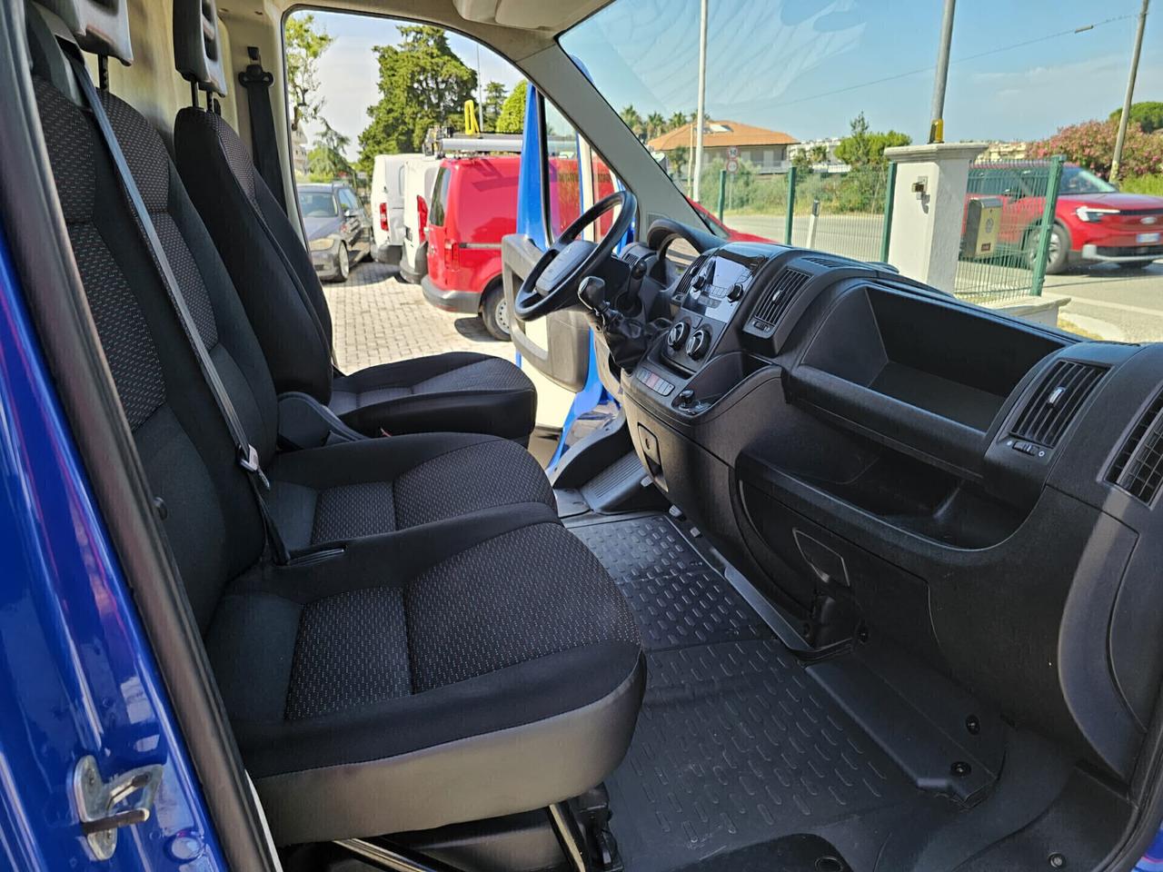 Peugeot Boxer 333 2.0 BlueHDi 130CV PM-TN