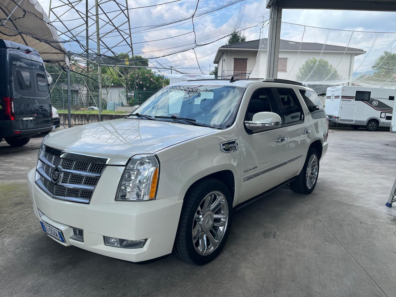 Cadillac Escalade 6.0 V8 aut. Platinum Edition Hybrid