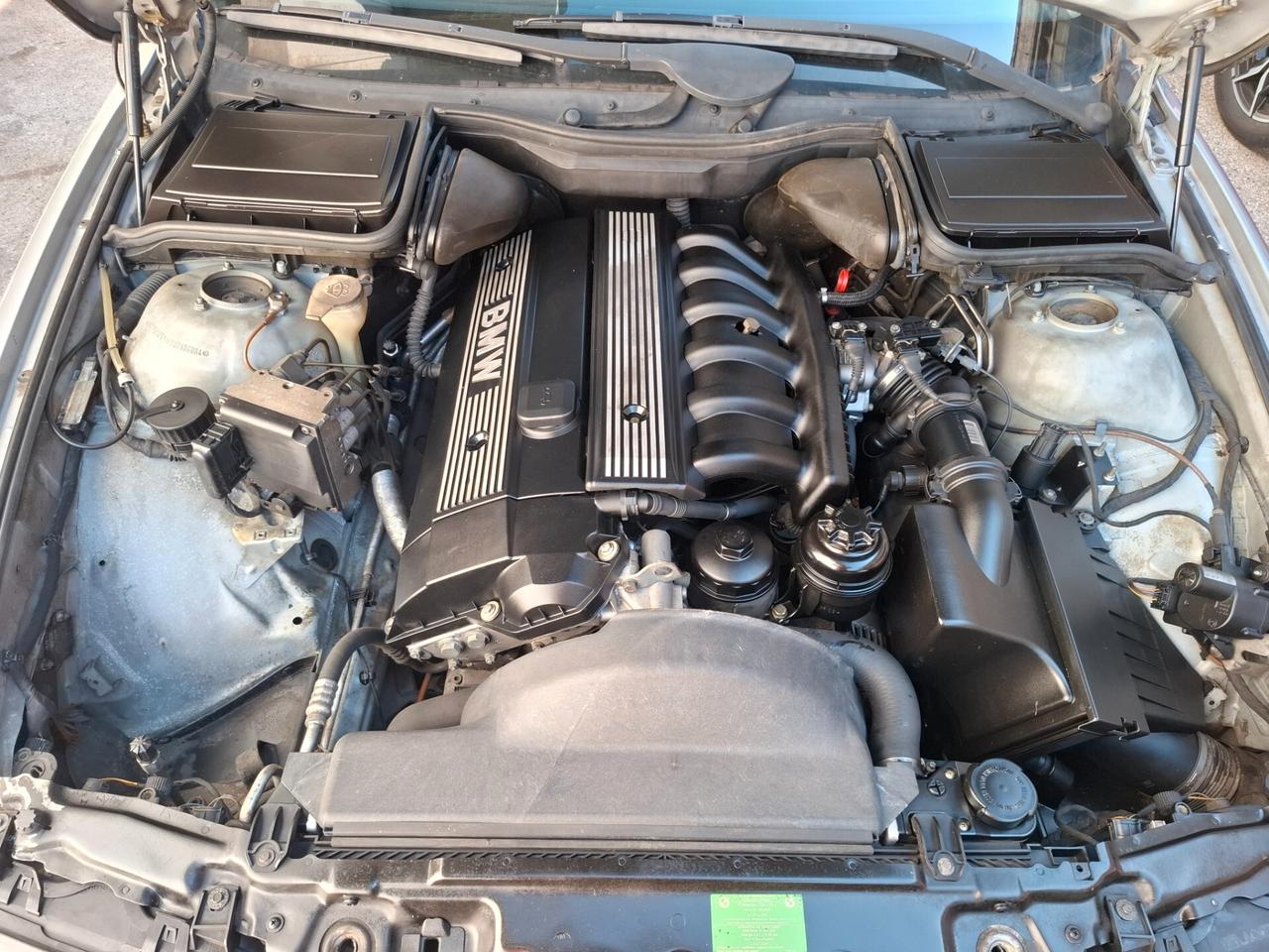 Bmw 520i 24V e39