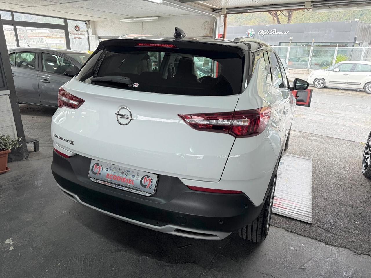 Opel Grandland X 1.5 diesel Ecotec Start&Stop Ultimate Bicolore Cambio 8 rapporti automatico EAT8