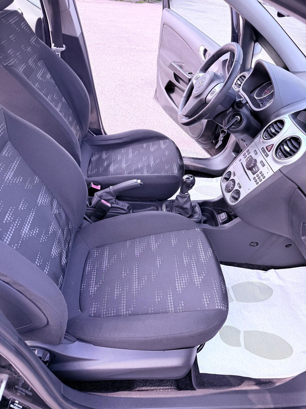 Opel Corsa 1.2 85CV 5 porte GPL-Ok neopatentati