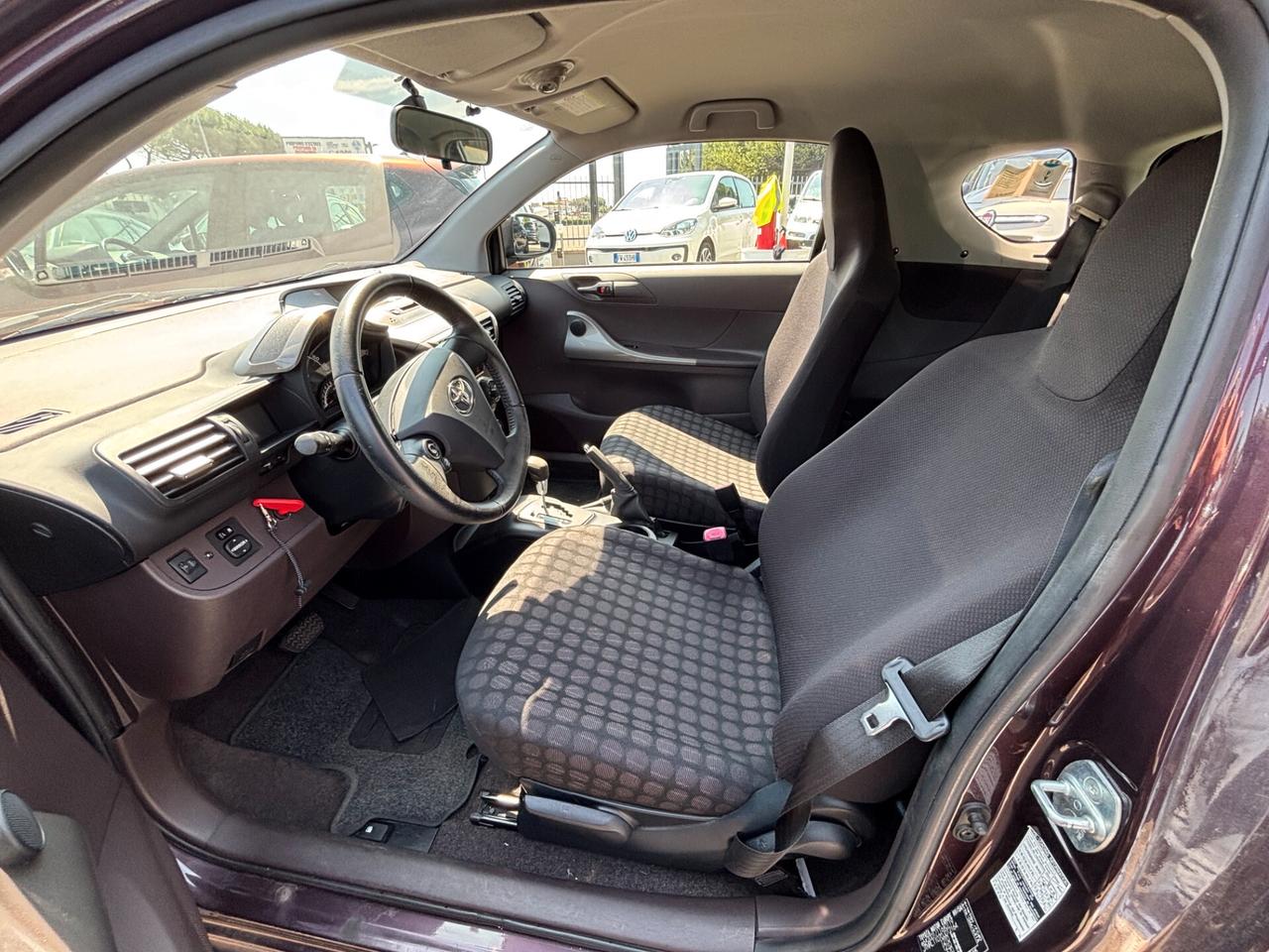 Toyota iQ 1.0 AUTOMATICA