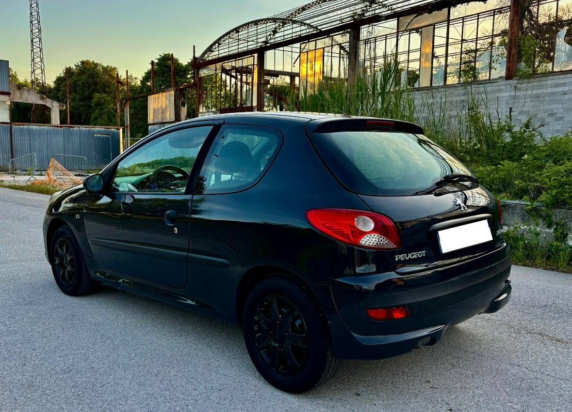 Peugeot 206 plus 1.1i 3P Trendy eco gpl