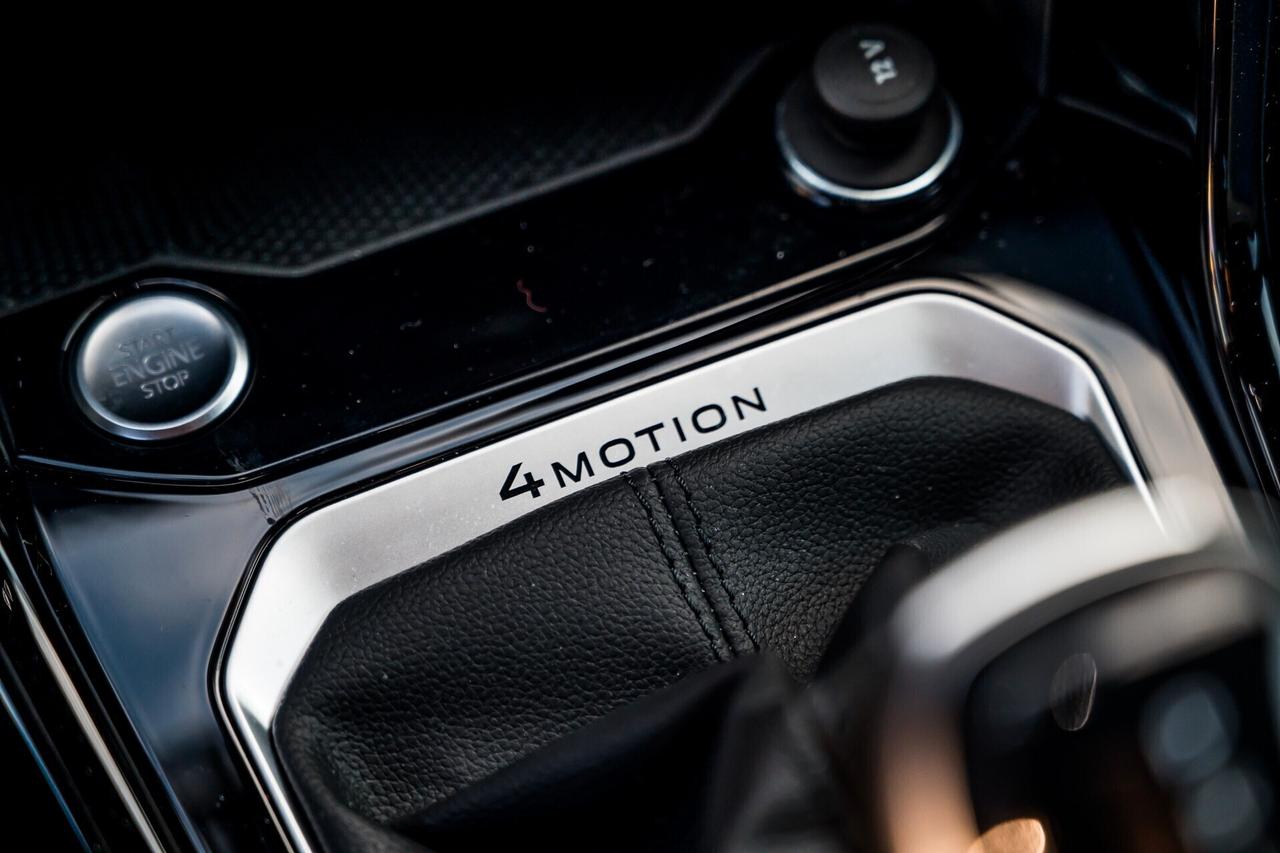 Volkswagen T-Roc R 2.0 TSI DSG 4MOTION BlueMotion Technology * Garanzia Volkswagen