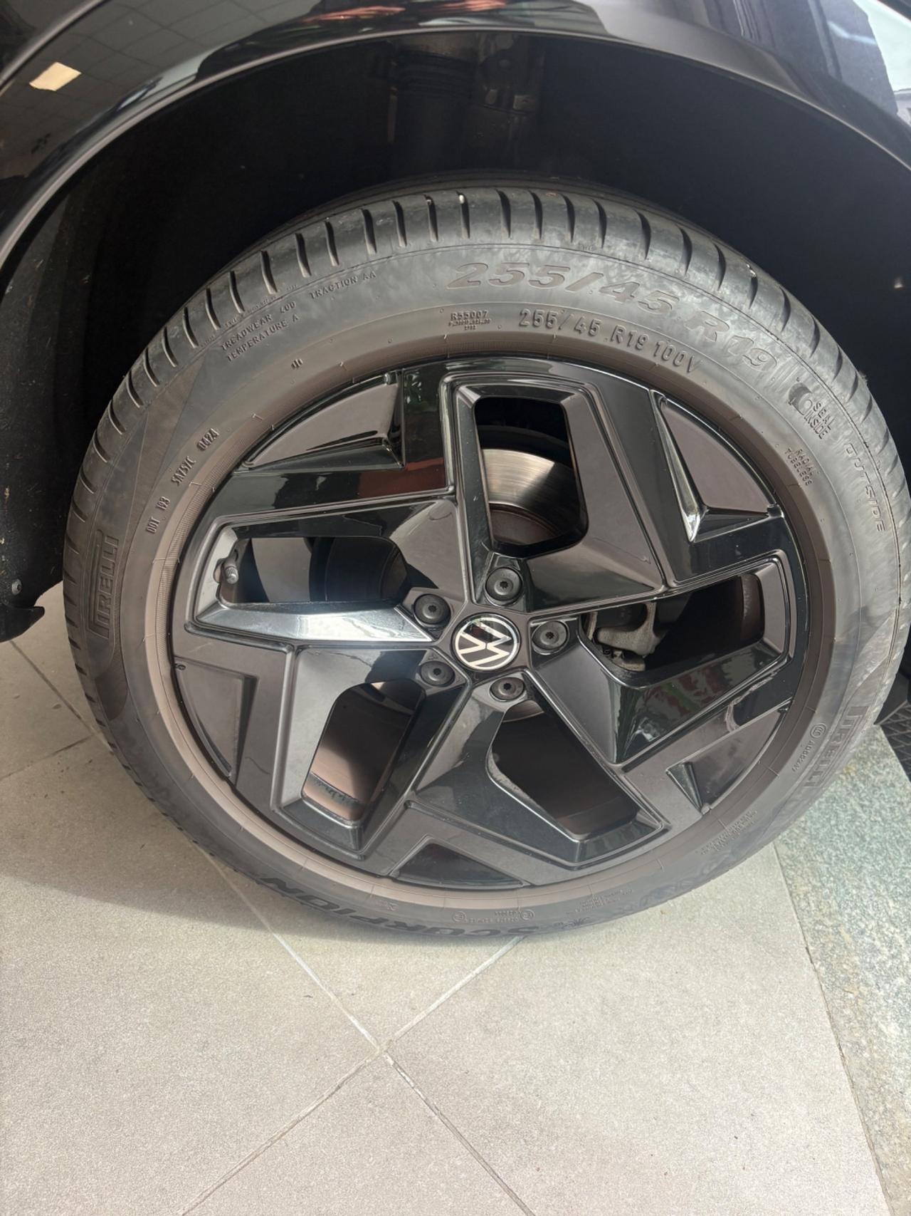 Volkswagen Tiguan 1.5 eTSI 150 CV ACT DSG R-Line