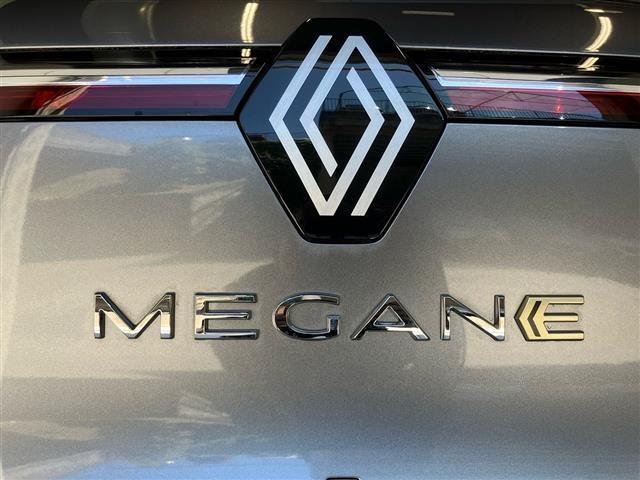 RENAULT Megane E Tech Electric Evolution ER EV60 AC7