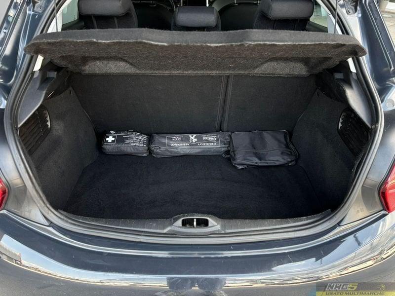 Peugeot 208 PureTech 82 5p. GPL Allure