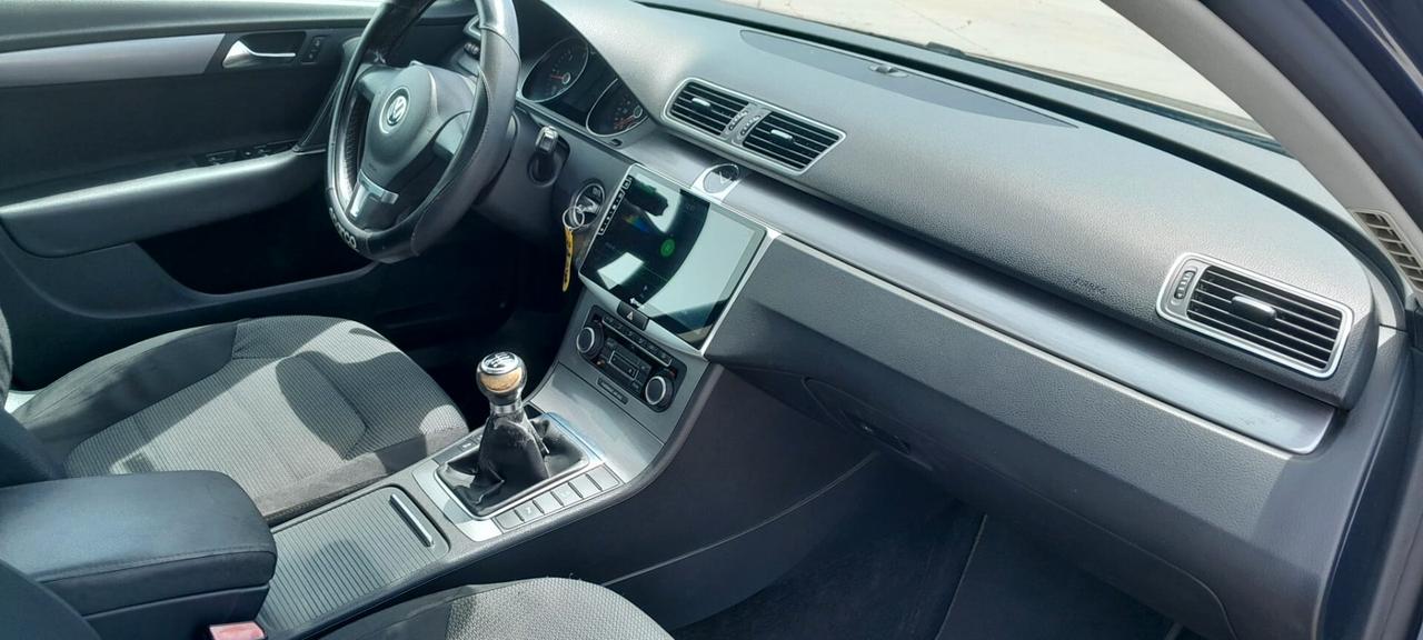 VOLKSWAGEN PASSAT 1.6 105 CV