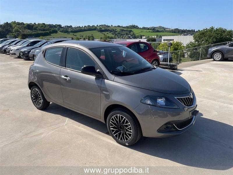 Lancia Ypsilon S1M My24 1.0 Firefly 70 CvStart&Stop Hybrid Pl