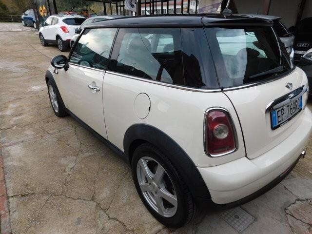 Mini 1.6 16V Cooper D