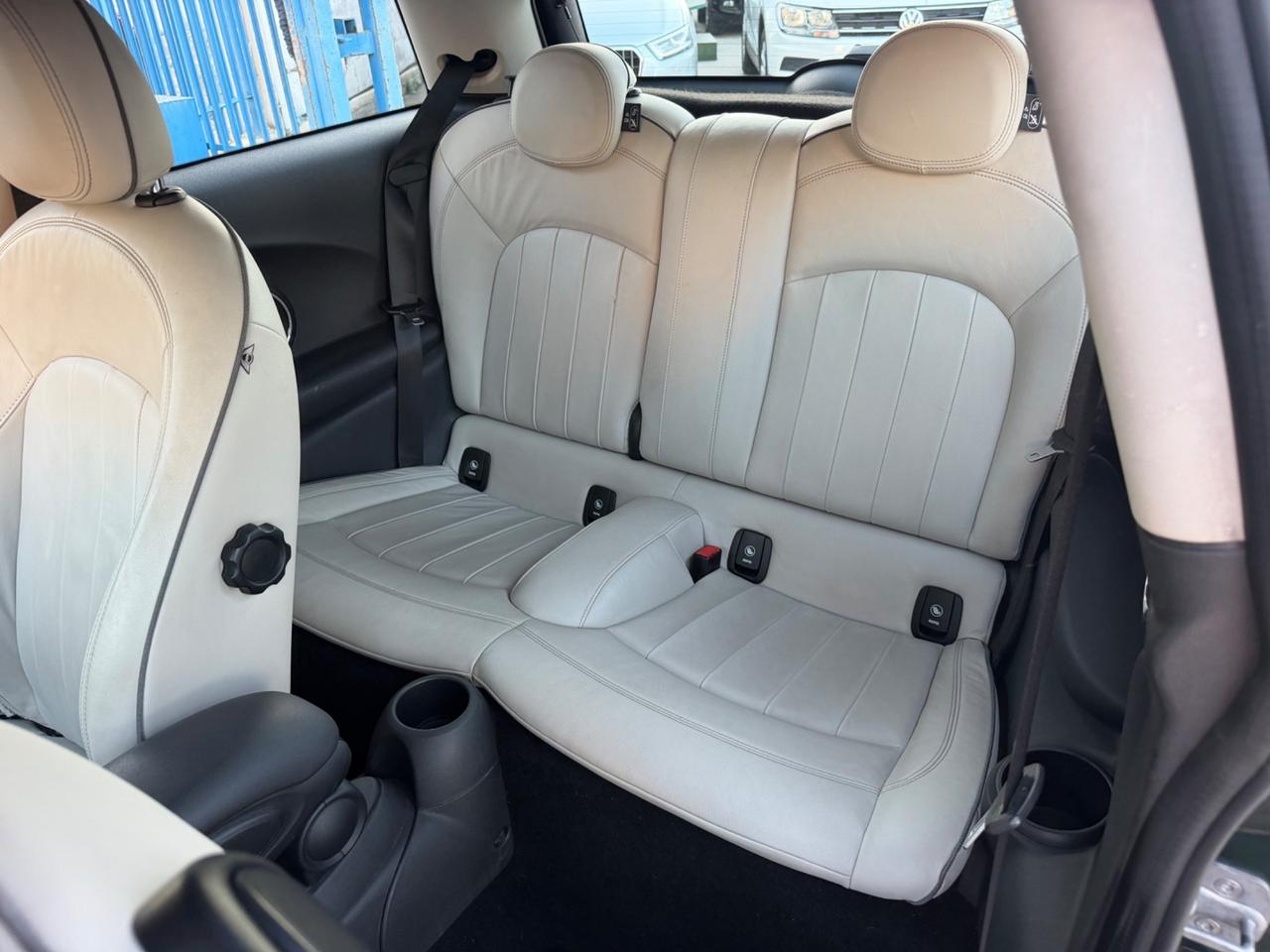 Mini Cooper D 1.5 diesel 116 cv 2014 Navig
