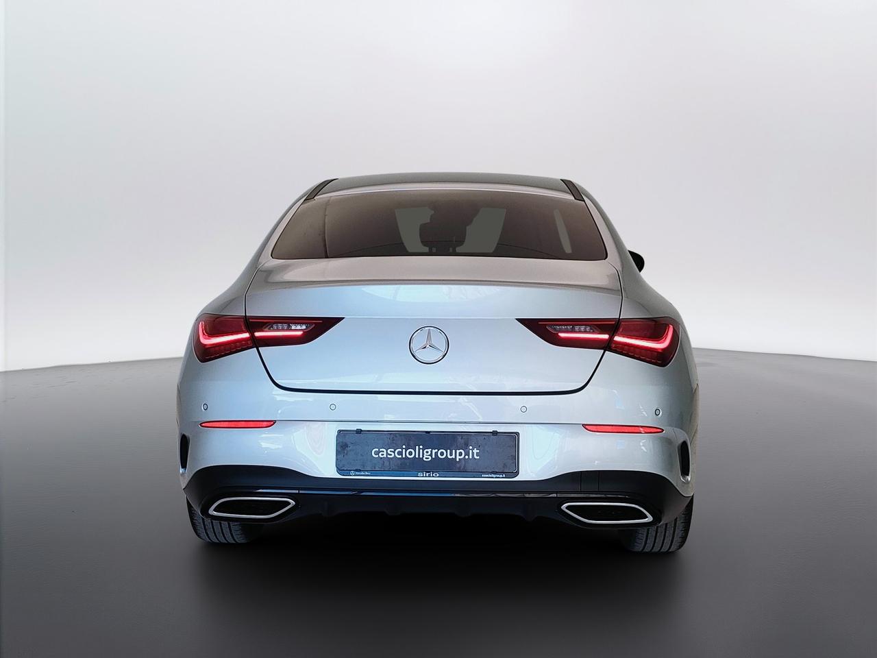 Mercedes-Benz CLA Coupe - C118 2023 - CLA Coupe 200 d AMG Line Premium auto