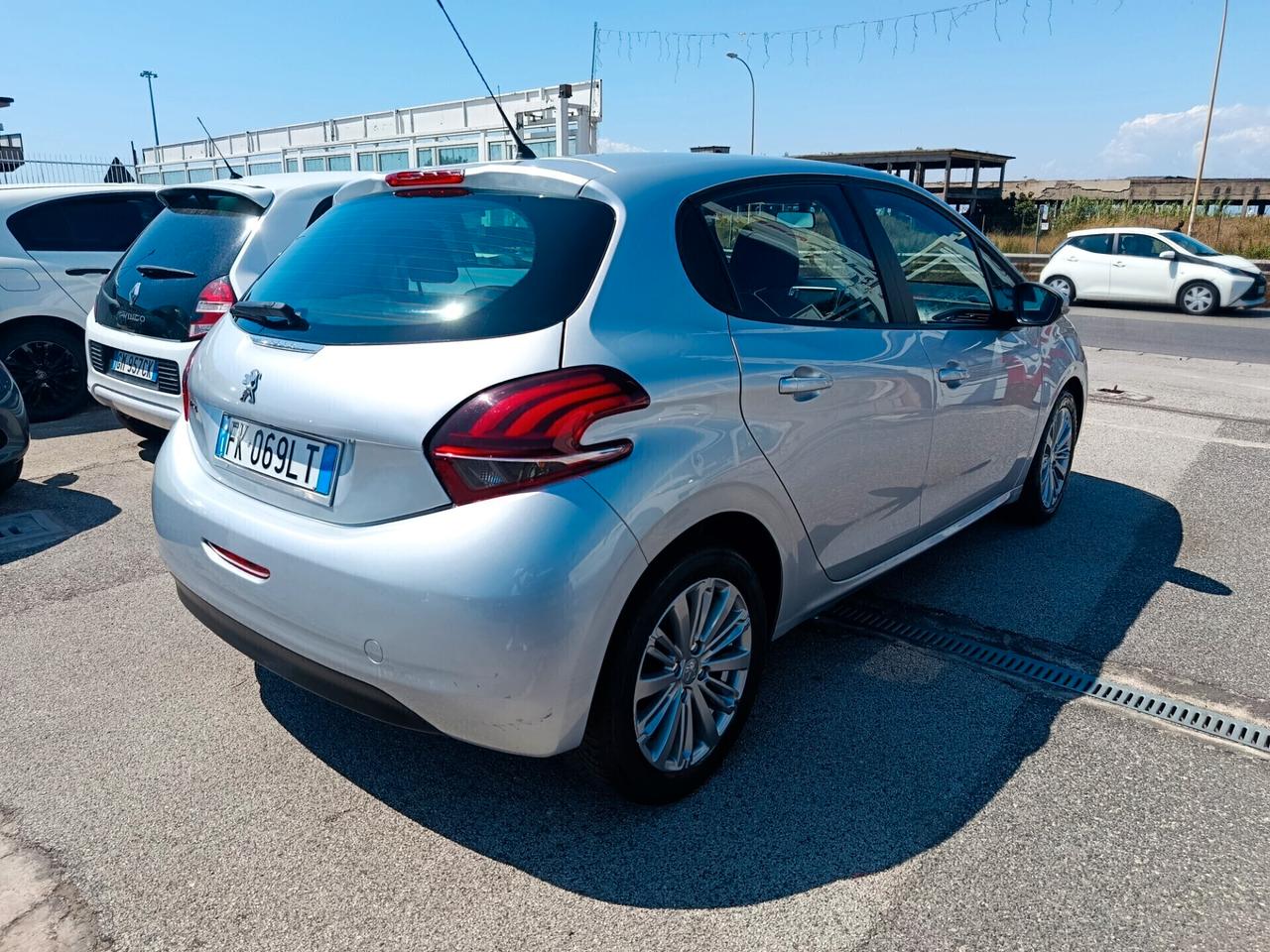 Peugeot 208 BlueHDi 75CV Allure 5 porte