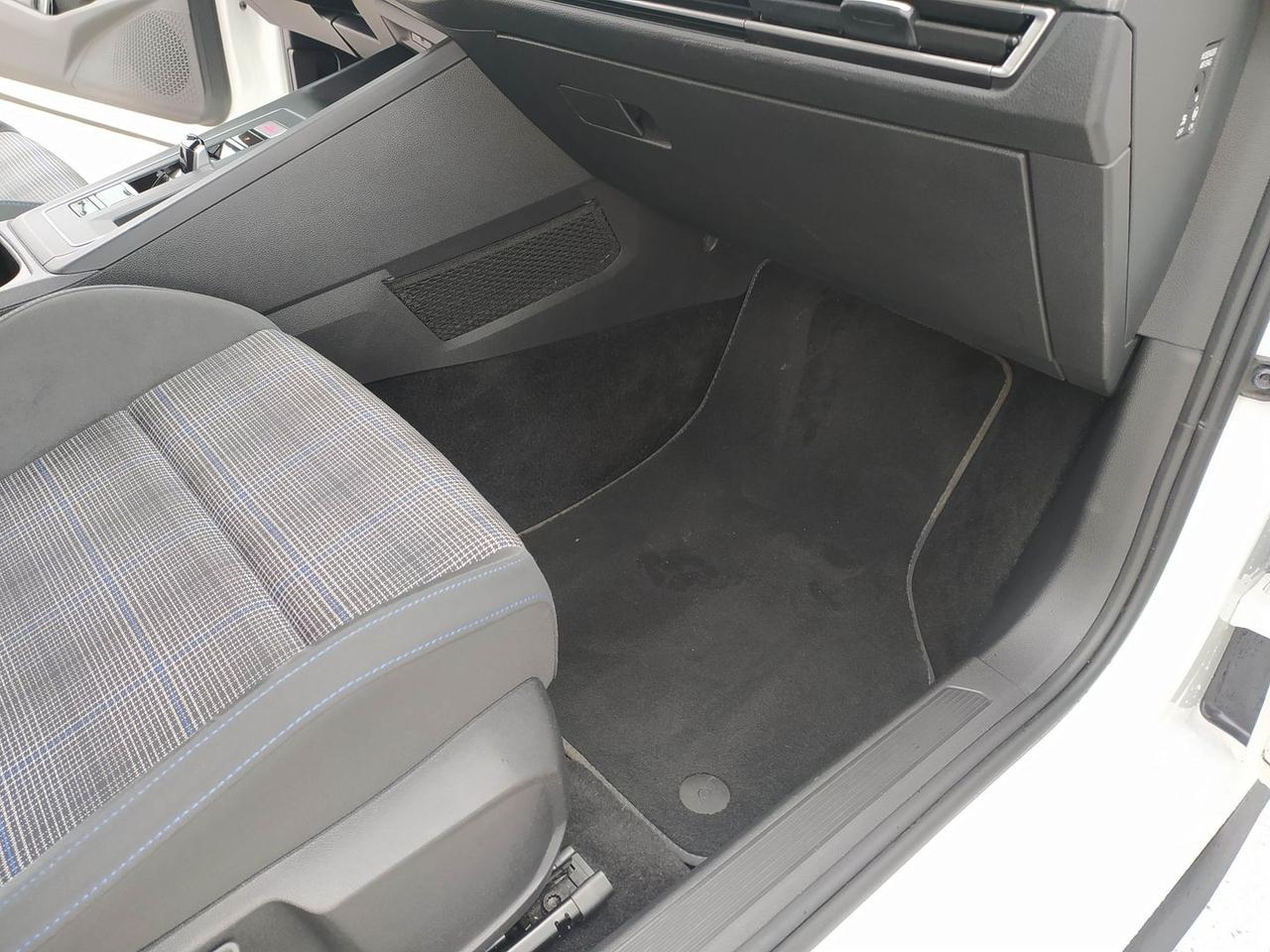 Volkswagen Golf 1st Edition Life 1.4 eHybrid #6450