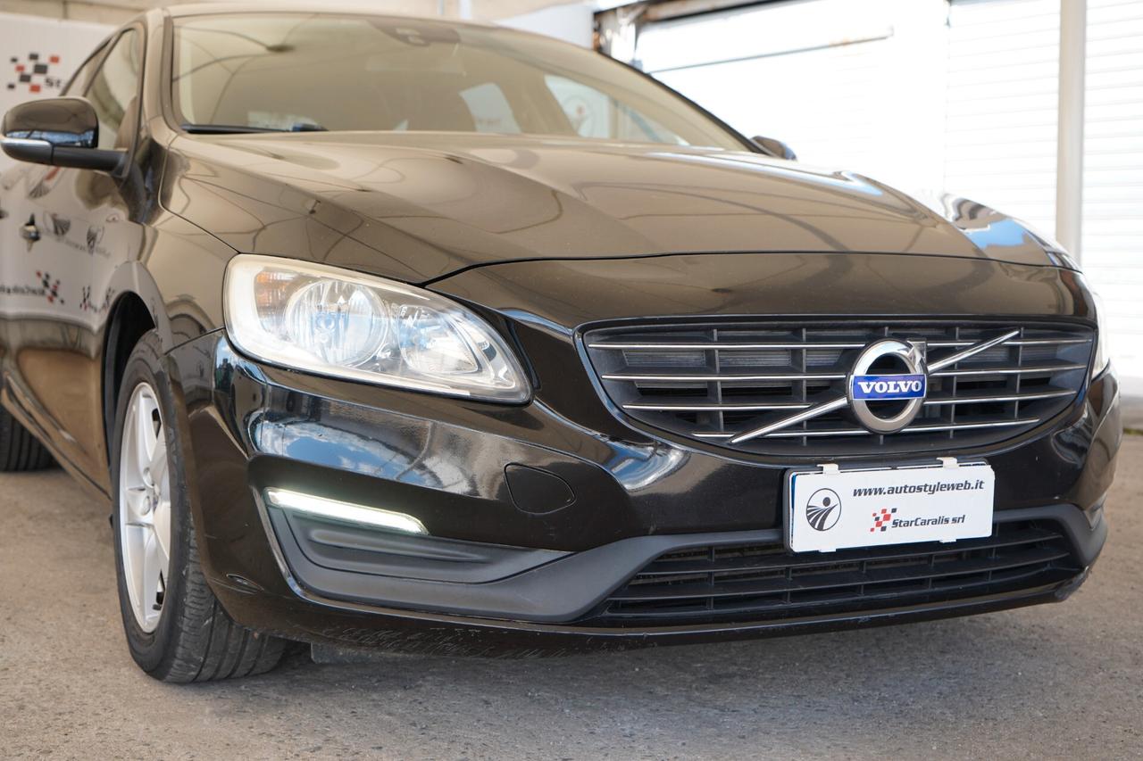 Volvo V60 D2 1.6 Powershift Kinetic