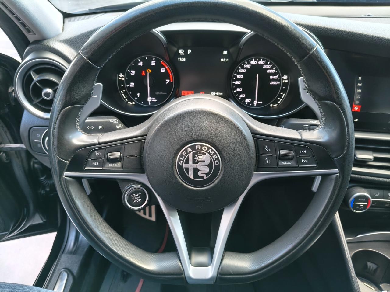 Alfa Romeo Giulia 2.0 Turbo 280 CV AT8 AWD Q4 Veloce