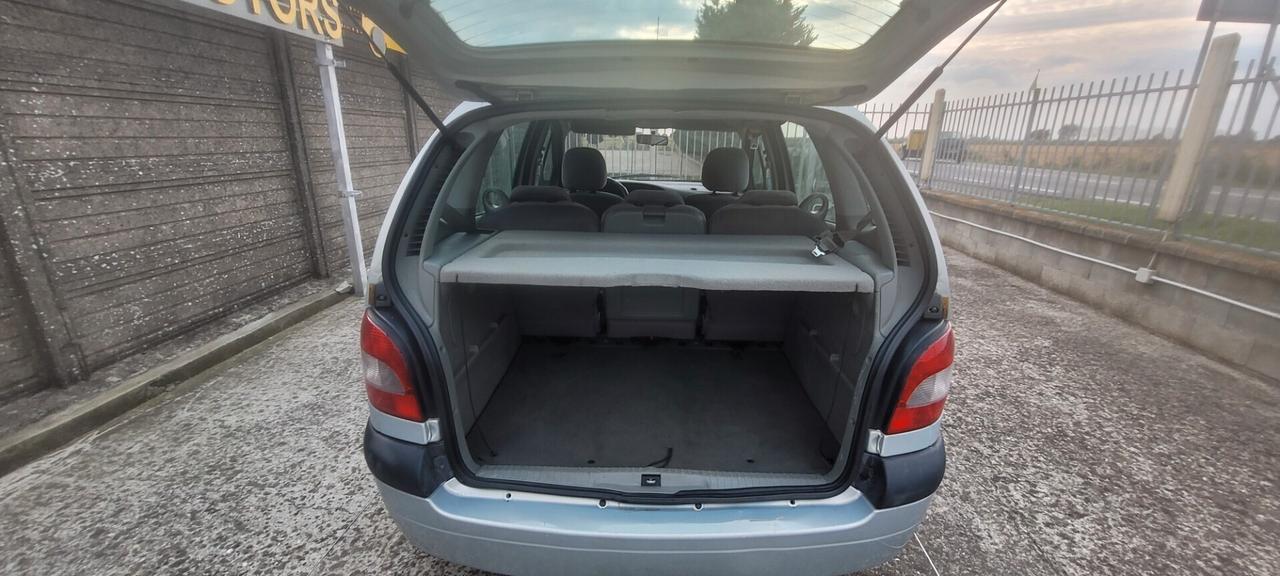 Renault Megane Mégane 1.6 16V cat Proact. Privilège