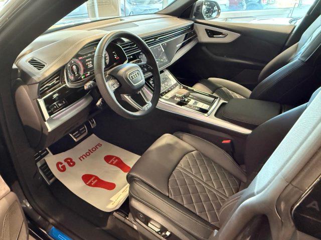 AUDI Q8 50 TDI 286 CV quattro S line edition Black Pack