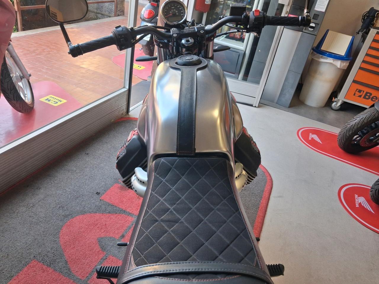 Moto Guzzi V7 III SERIE LIMITATA