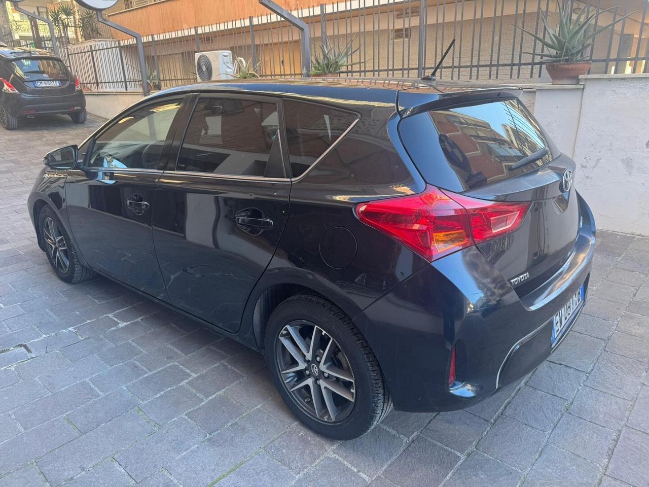 TOYOTA Auris 1.4 D-4D Lounge LEGGERE DESCRIZIONE