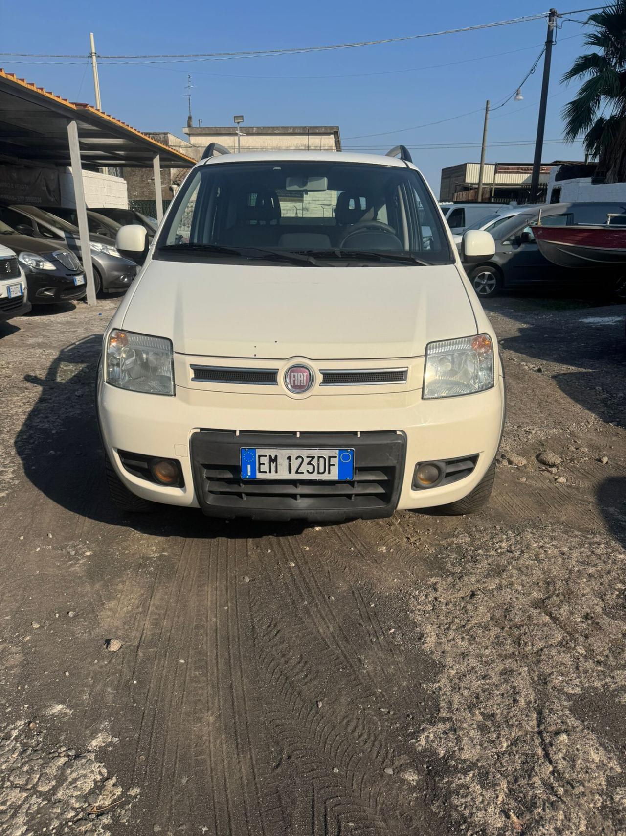 Fiat Panda 1.3 MJT 16V DPF 4x4 Climbing