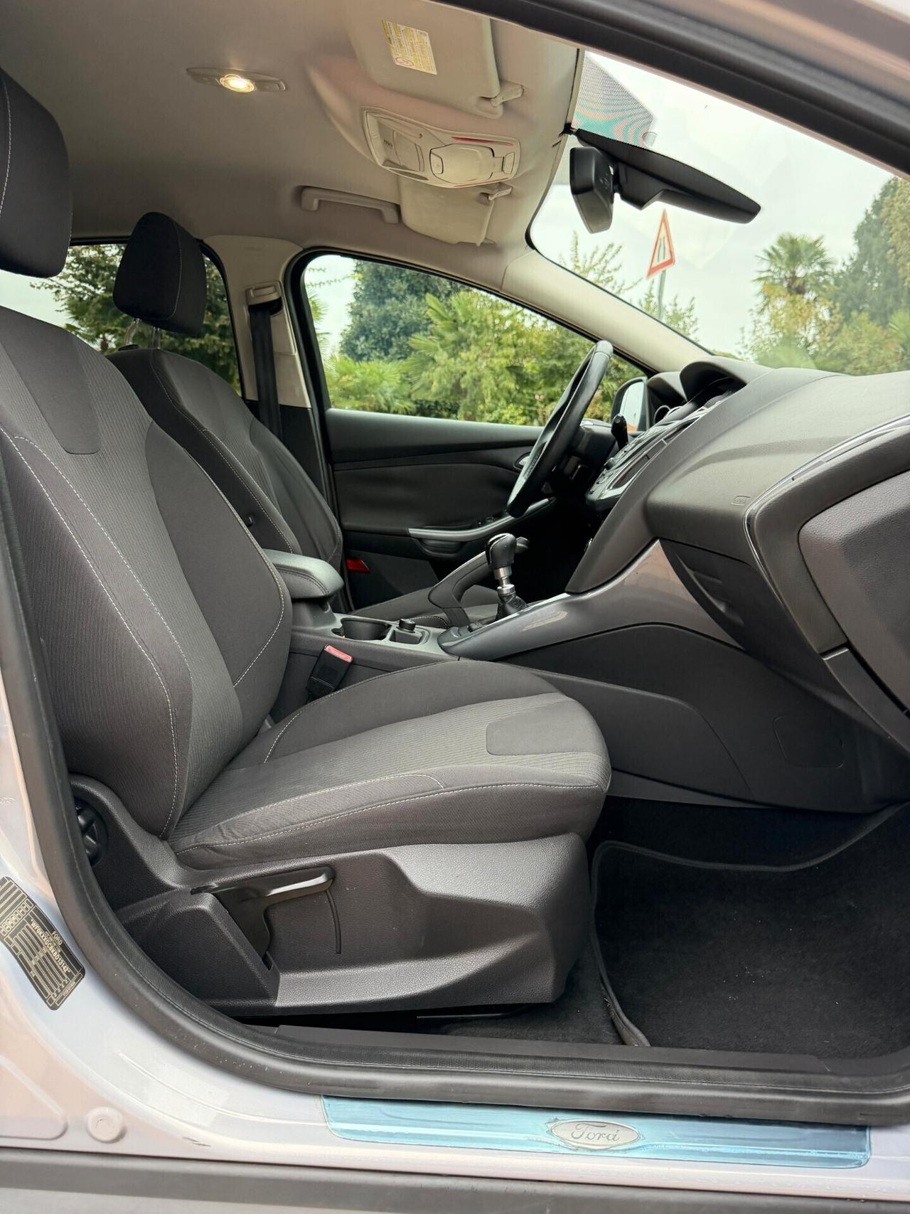 Ford Focus 1.6 EcoBoost 150 CV Titanium neopatentati