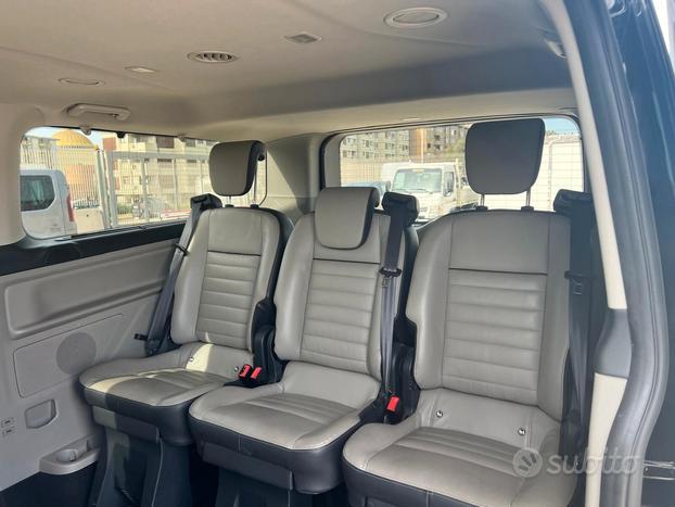 Ford Tourneo Custom 2.0 TDCi 130CV 9 posti