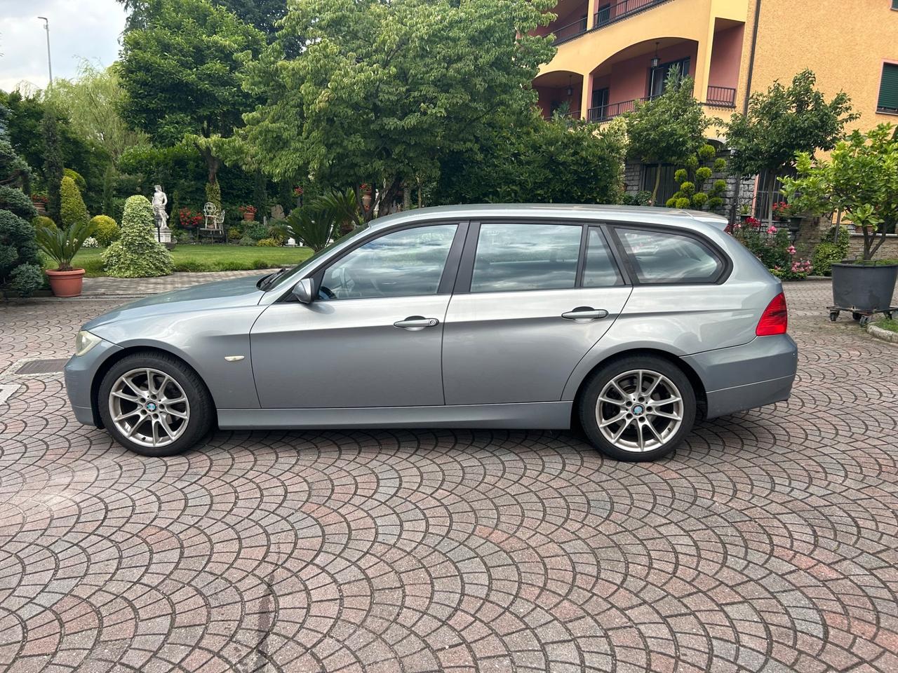 Bmw 320 320d cat Touring Attiva