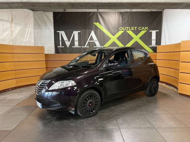 Lancia Ypsilon Ypsilon 1.2 8v London Paris 69cv