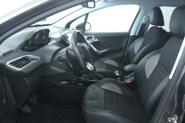 PEUGEOT 2008 BlueHDi 100 Allure Retrocamera