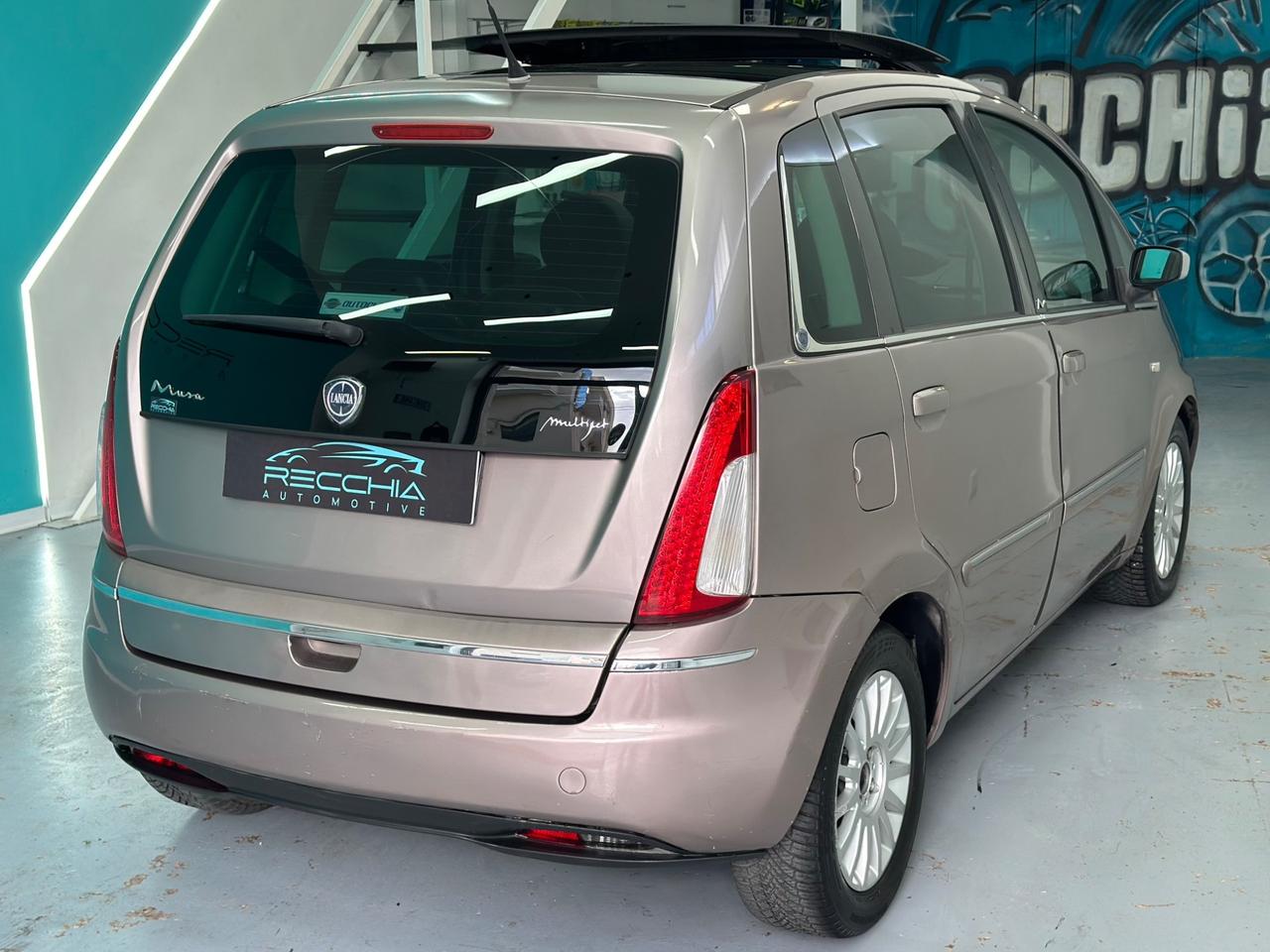 Lancia MUSA 1.3 Mjet cambio automatico NUOVO/tetto pano