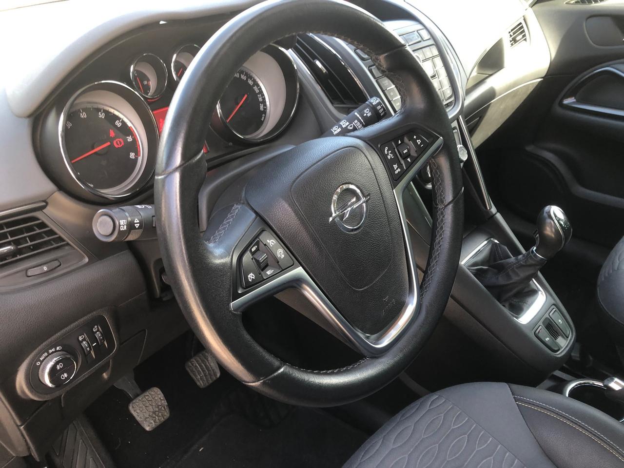 OPEL ZAFIRA TOURER - 7 POSTI - METANO