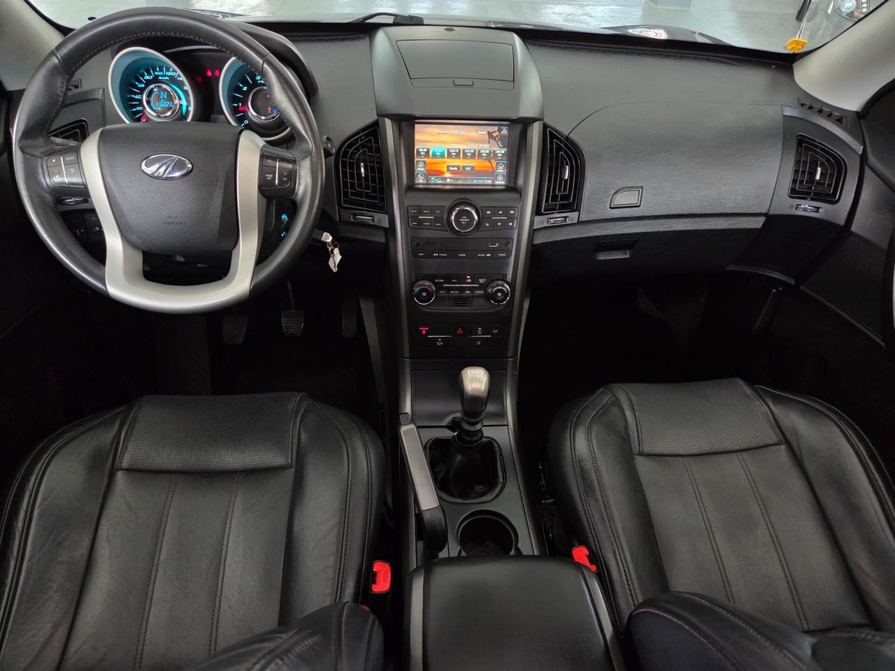 Mahindra XUV500 2.2 16V FWD W10 140cv