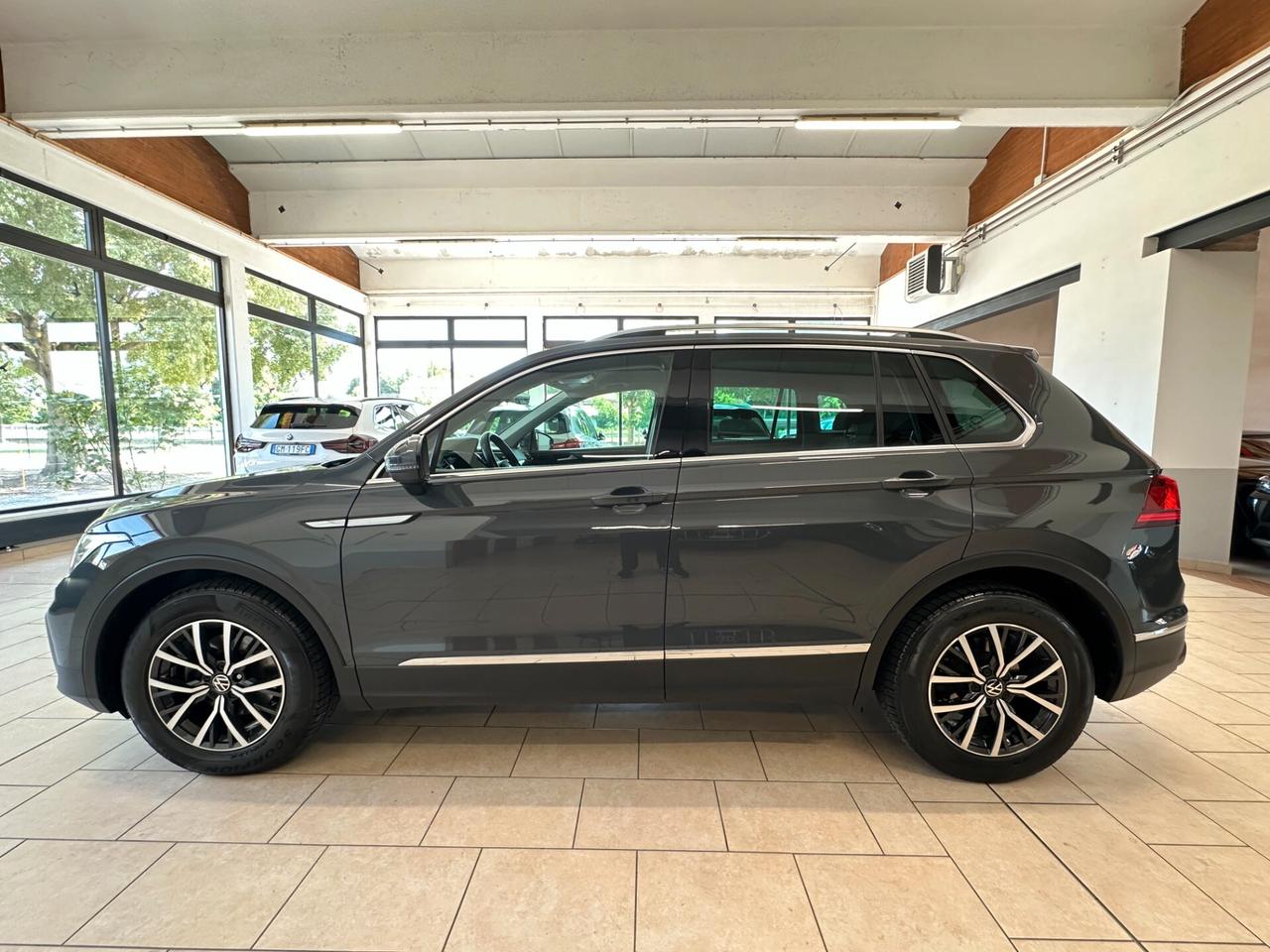 VOLKSWAGEN TIGUAN LIFE 2.0 TDI *CARPLAY*RADAR*LUCI*