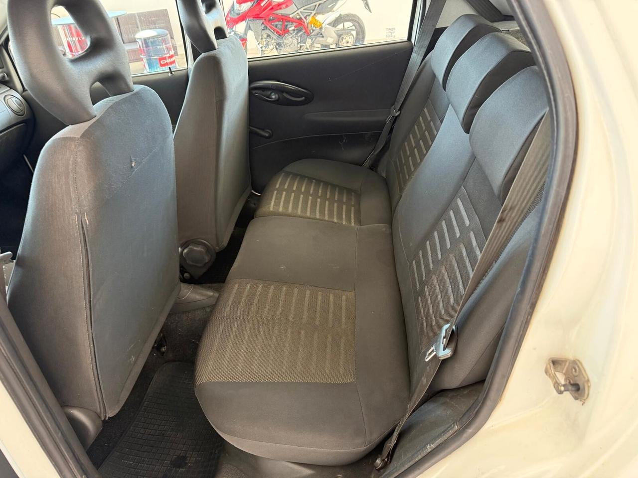 Fiat Punto 1.2 5 porte Active Natural Power