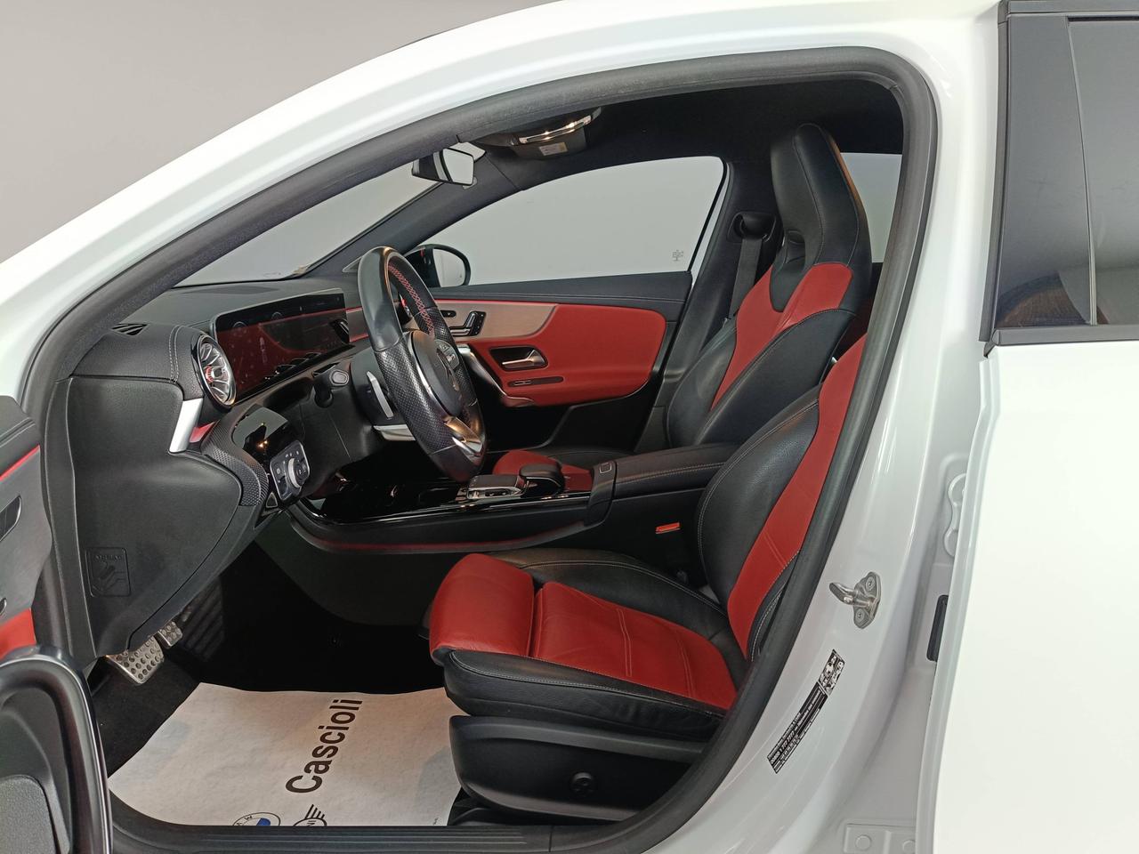 Mercedes-Benz Classe A - W177 2018 - A 180 d Premium auto