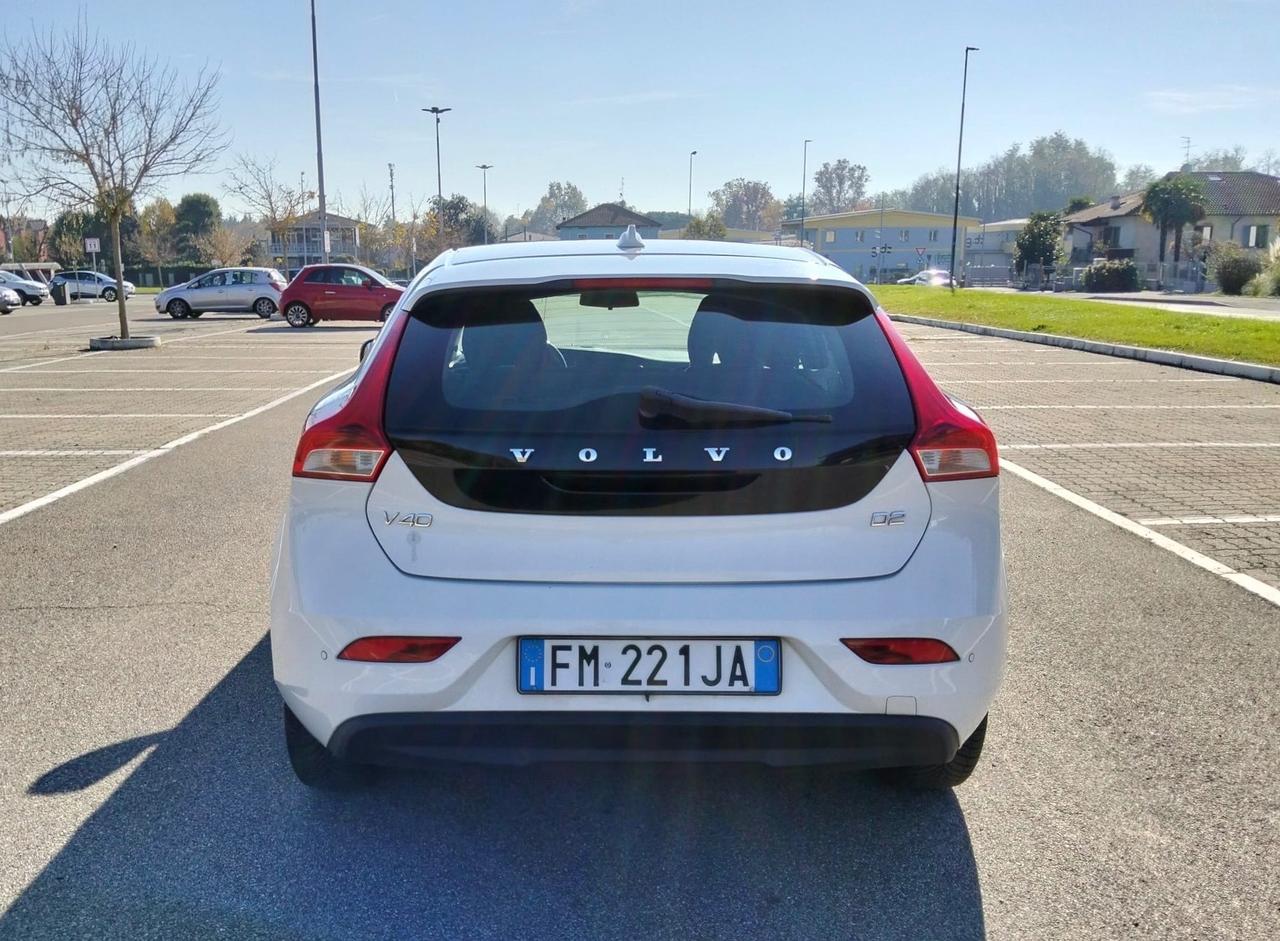 Volvo V40 D2 120Cv*S&S*Cerchi*Sensori*Cruise*Euro 6B