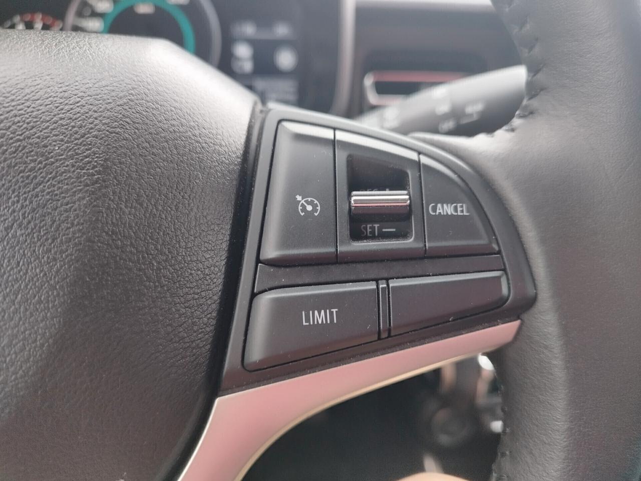 Suzuki Ignis 1.2 Hybrid Top - km 28500