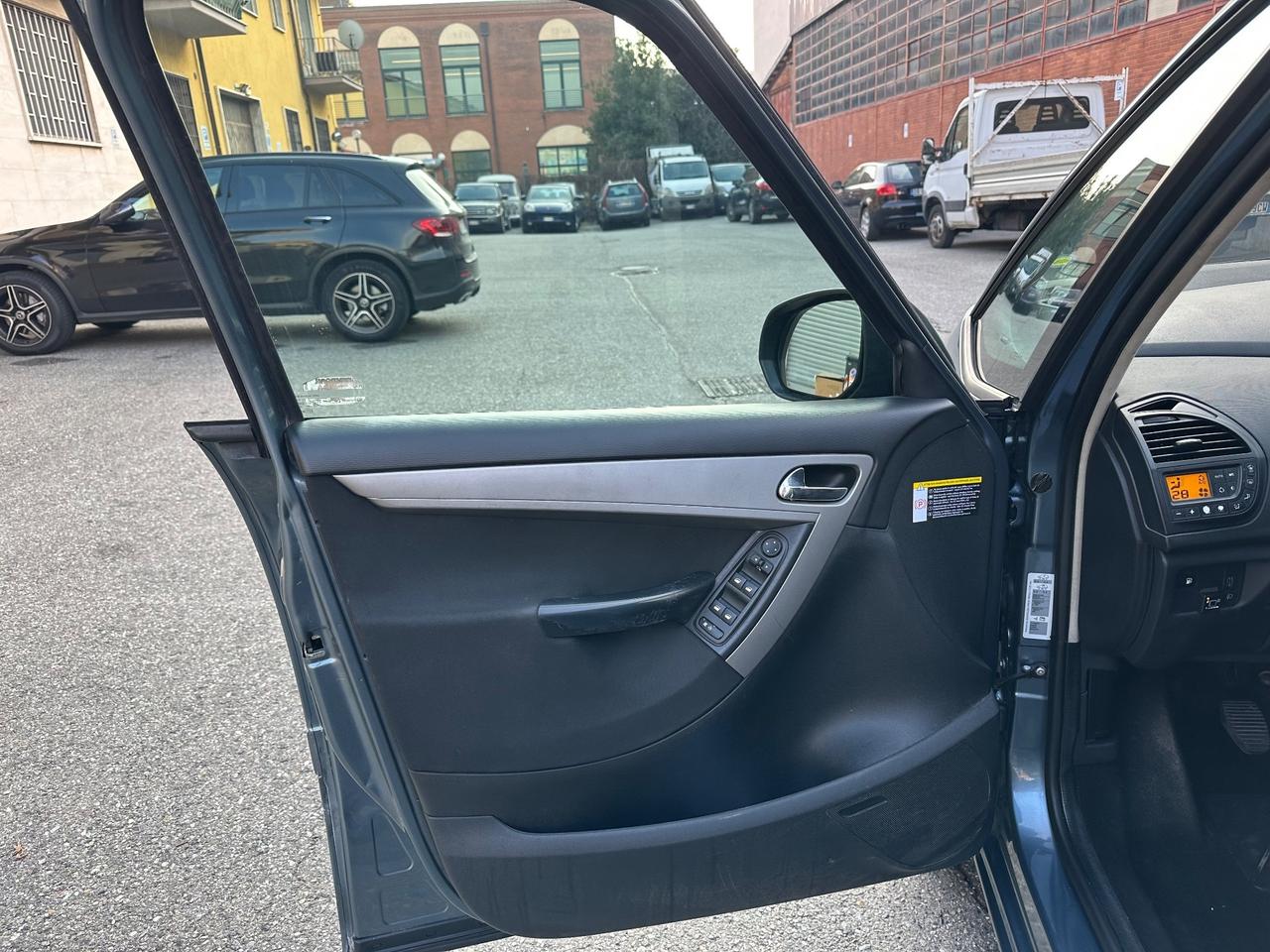 Citroen C4 Picasso c 4 1.6 gpl della casa