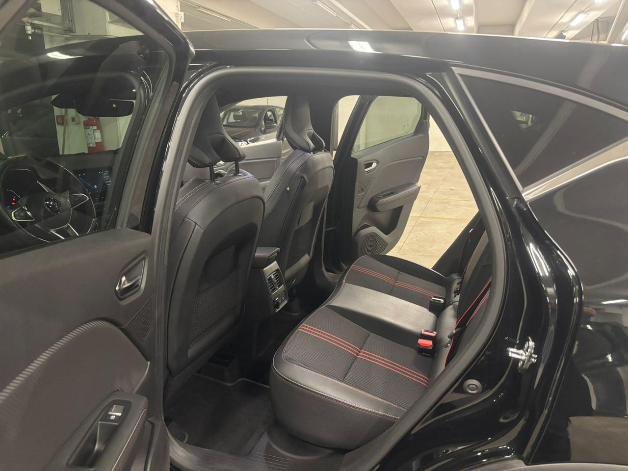 RENAULT Captur 1.6 E-Tech hybrid RS Line 145cv auto